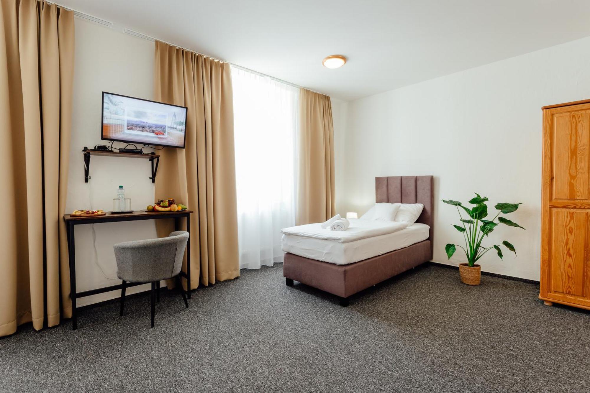 Black M - Penzion - Restauracia Banská Štiavnica Zimmer foto